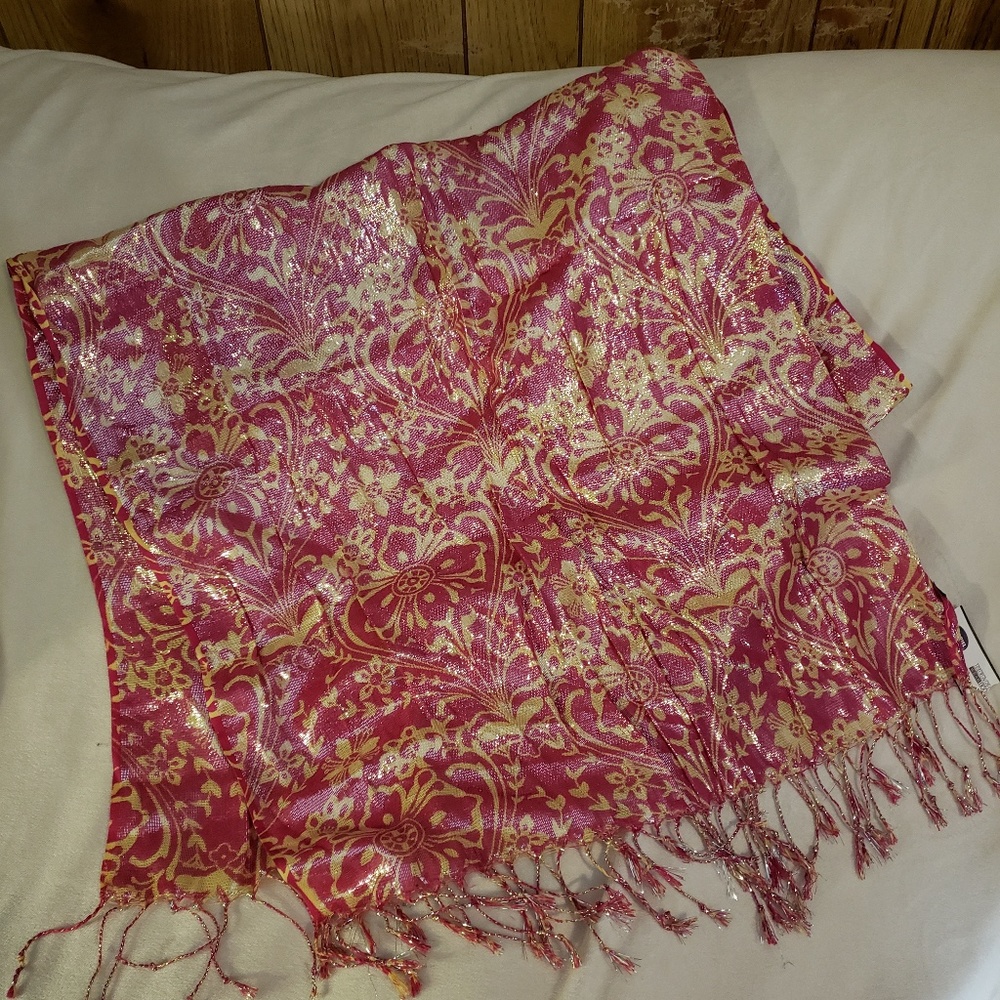 Pashmina/scarf/shaw - Picture 2 of 8